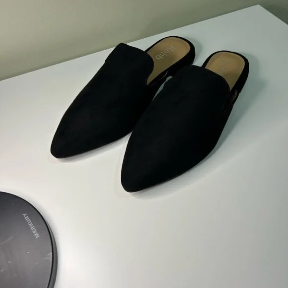 Rohb by Joyce Azria Black Suede Pointed Toe Mules Size 6.5 - Picture 8 of 8